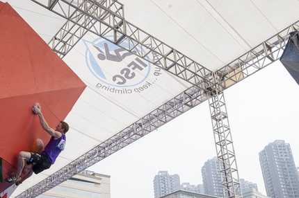 Bouldering World Cup 2013 - The first stage of the Bouldering World Cup 2013 at Chongqing in China: Jakob Schubert