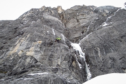 Jirishanca, Peru - Jirishanca, Peru and the attempt by Michi Wohlleben, Arne Bergau and Hannes Jähn.