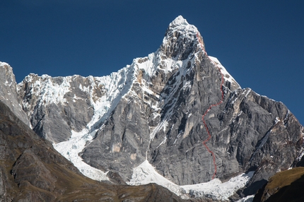 Jirishanca, Peru - Jirishanca, Peru e il tentativo di Michi Wohlleben, Arne Bergau e Hannes Jähn.