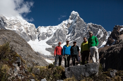 Jirishanca, Peru - Jirishanca, Peru e il tentativo di Michi Wohlleben, Arne Bergau e Hannes Jähn.