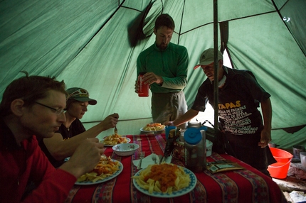 Jirishanca, Peru - Jirishanca, Peru and the attempt by Michi Wohlleben, Arne Bergau and Hannes Jähn.