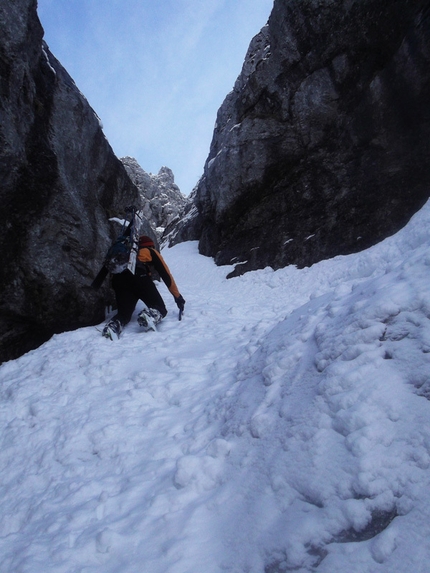 Grignone - Giacomo Rovida and Ramon Chiodi making the probable first ski descent of the couloir they dubbed Una Storia Sbagliata, Grigna Settentrionale, on 5/04/2013