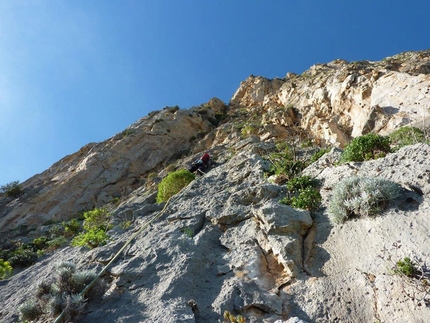 Monte Gallo, & Monte Monaco, Sicilia - Roccia fantastica su Gioco d'ombre
