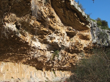 Gole della Stretta - Il lato destro degli strapiombi