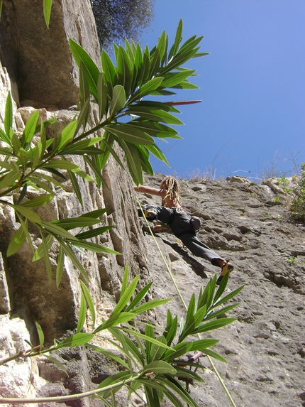 Gole della Stretta - Vincenzo Di Maria su The corner 6b