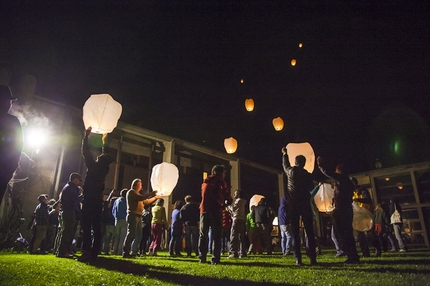 Melloblocco 2013 - day one: Chinese lanterns fill the sky