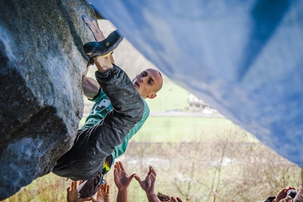 Melloblocco 2013 - Enrico Baistrocchi su Maschio Domninate