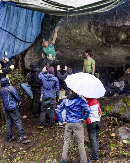 Melloblocco 2013 - Enrico Baistrocchi su Maschio Dominante