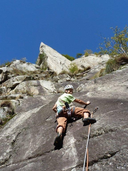 Pagine di Pietra, Vallone di Forzo (Gran Paradiso) - Maurizio Oviglia, test e gradi