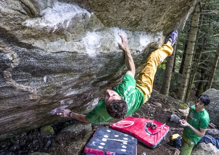 Stefano Ghisolfi sends 9a at Tetto di Sarre, Italy