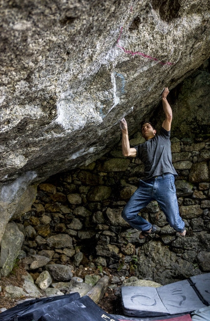 Melloblocco 2013 - Matteo Serafino on Pendagron