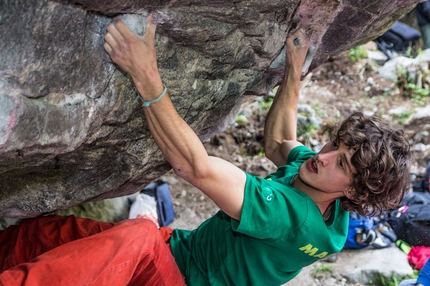 Melloblocco 2013 - Francesco Vettorata su Rastaman