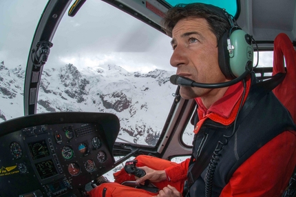 XIX Trofeo Mezzalama 2013 - Alex Busca alla ricerca di un buco per salire al rifugio Sella