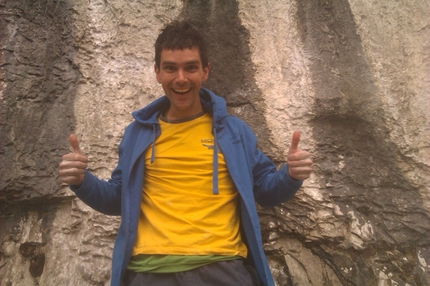 Jordan Buys climbs 9a at Malham Cove in England