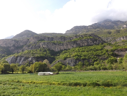 Val di Susa - Paretine di Marmo, Striature nere, terrazze di Avalon