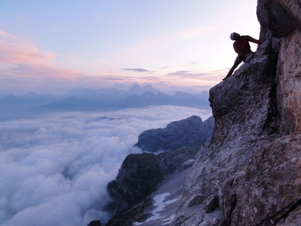 Colonne D'Ercole, Civetta - Alessandro Baù, Alessandro Beber e Nicola Tondini durante l'apertura della loro via Colonne d'Ercole (1200m, max IX, obbl. VIII+), Punta Tissi, Civetta, Dolomiti