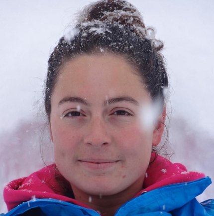 Gaëlle Cavalié found alive below the summit of Aiguille Verte