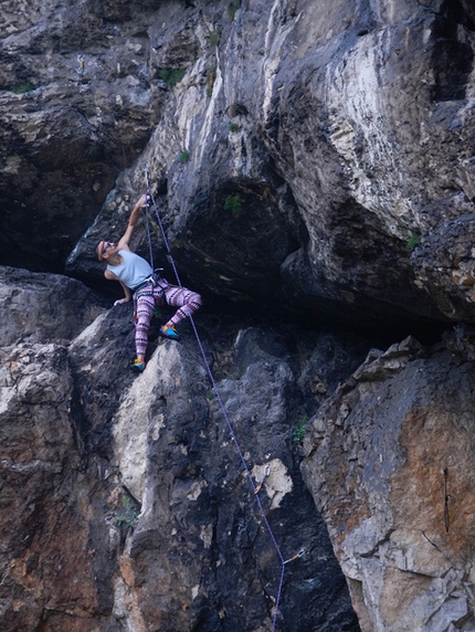 Back to the 80's Climbing Festival 2013, Ceraino - Andrea Simonini in passaggi ostici