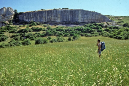 Isili, Sardegna - Pietra Filosofale, Isili, Sardegna