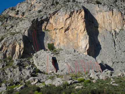 Artino’s Wall, nuova falesia alla Rocca Calanna in Sicilia