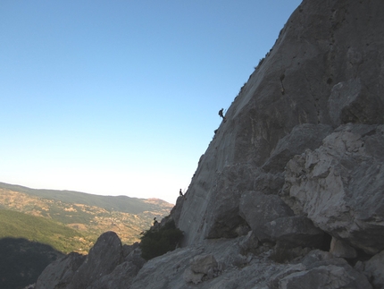 Artino’s wall, Rocche del Crasto, Sicilia - Durante le fasi di chiodatura