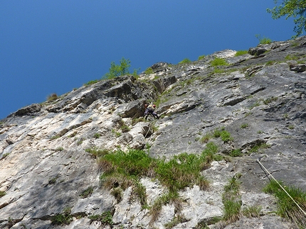 Piccole Dolomiti - Spigolo “Boschetti-Zaltron” - Sojo D’Uderle - Prima lunghezza della variante variante del Diedro dei Fratelli Balasso allo Spigolo Boschetti-Zaltron