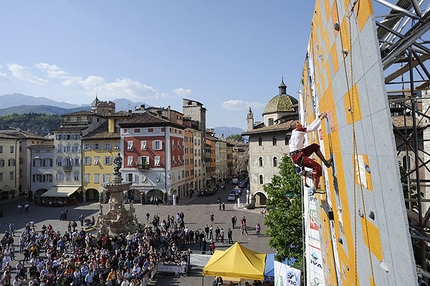 Climbing World Cup Speed: Vaytsekhovsky Blanco win in Trento