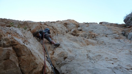 Monte Monaco (Sicily) - During the first ascent of La vita tra le dita - North Face of Monte Monaco (Sicily)