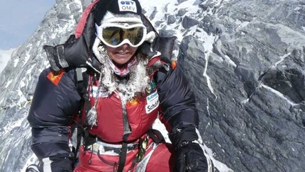 Dhaulagiri success for Gerlinde Kaltenbrunner, Edurne Pasabán and Ivan Vallejo