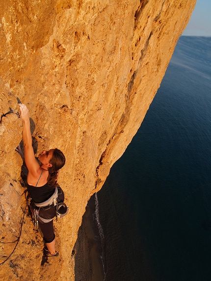 Capo Palinuro - Spiaggia Della Molpa Capo Palinuro - Spiaggia Della Molpa - A.Veltri climbing La mente umana coccodè 6a