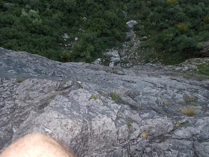 5 Walter Bonatti routes climbed in a day by Marco Anghileri - The beautiful dark grey limestone of the Bonatti route on Bastionata del Resegone