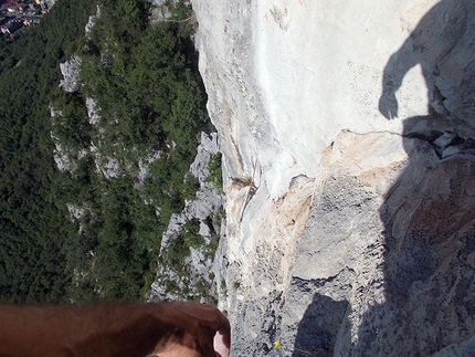 5 Walter Bonatti routes climbed in a day by Marco Anghileri - The final section of the beatiful traverse on the Bonatti route on Medale