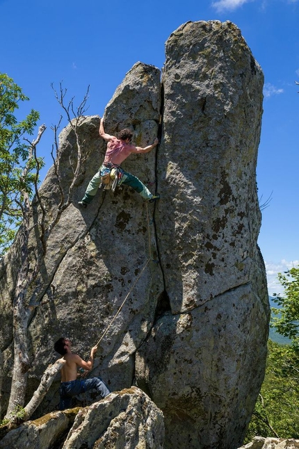 E9 Day Sassofortino - M.Calibani on a new trad line