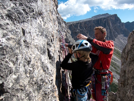 Gallo George - Muraglia di Giau - Paolo Sterni equipping a belay on Gallo George, Muraglia del Giau, Lastoni di Formin, Dolomites