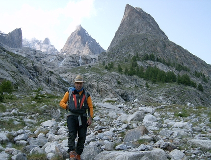 Aiguille de Chatelet, Mont Blanc - Fast & Furious (Mauro Franceschini, Fabrizio Recchia 06/2013, 290m, 6a/a+)