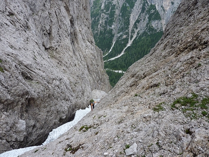 Via Cappellari - Timillero parete Nord Sass d'Ortiga (Pale di San Martino) - Avvicinamento alla parete Nord del Sass d'Ortiga