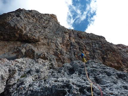 Cimon della Pala, Pale di San Martino, Dolomiti - Pilastro Girasole: sotto la parte alta