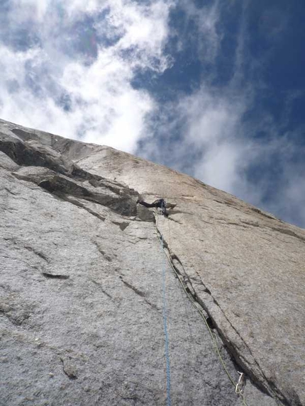 Divine Providence, Monte Bianco - Divine Providence, Gran Pilier d'Angle: Andrea Di Donato & Bertrand Lemaire