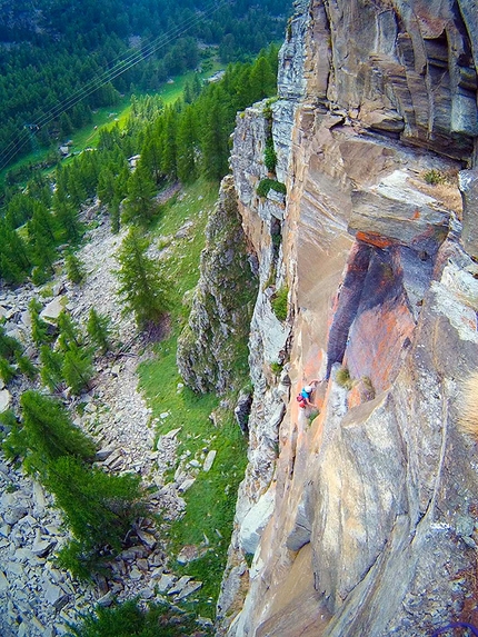 Valle dell'Orco - Rataplan, Valle dell'Orco (7a+, 175m, Damiano Cesare & Maurizio Oviglia 08/2013)