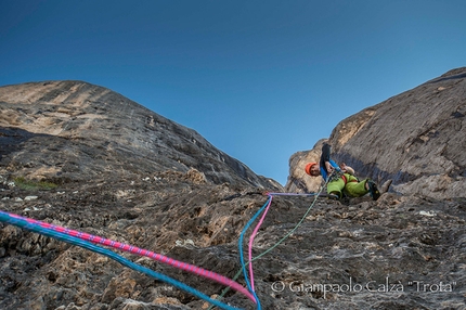 Invisibilis - Marmolada d'Ombretta - Rolando Larcher climbing Invisibilis, South Face Marmolada d'Ombretta (Dolomites)