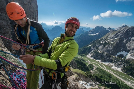 Invisibilis - Marmolada d'Ombretta - Rolando Larcher e Geremia Vergoni su Invisibilis, parete Sud Marmolada d'Ombretta (Dolomiti)