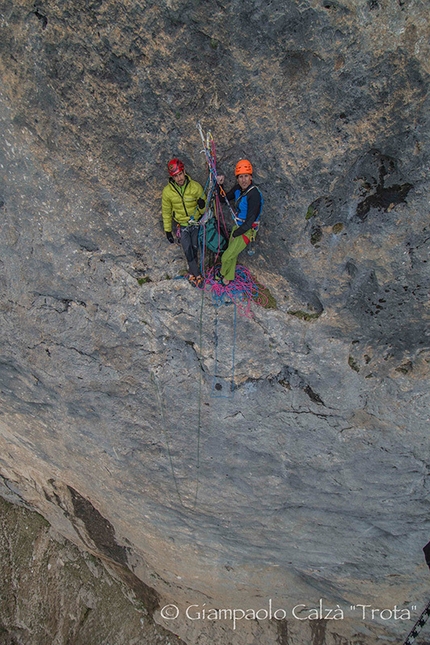 Invisibilis - Marmolada d'Ombretta - Rolando Larcher and Geremia Vergoni climbing Invisibilis, South Face Marmolada d'Ombretta (Dolomites)