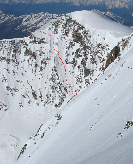 I Turisti del Vuoto - Viaggio per le Grandi Pareti del Monte Rosa - La NE della Piramide Vincent vista dalla Parrot (Monte Rosa)