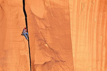 Simon Carter - Jason Smith solo su Tweety (5.10a), Cat Wall, Indian Creek, USA