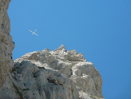 Dall'alba al tramonto, Presolana - Daniele Natali forging the surprisingly beautiful 6th pitch