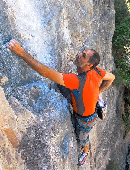 Arrampicata in Sardegna: news 5 - Gianluca Piras, uno dei più prolifici chiodatori della Sardegna e autore delle ultime vie a Ulassai.