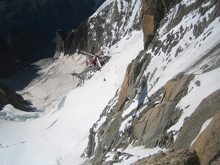 Pilone Centrale del Freney - Monte Bianco - Recupero dal Pilone.