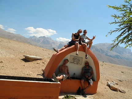 Ala Daglar, Turkey - Lower Guvercinlik (Tranga Tower): Andrea Simonini, Enrico Geremia, Nicolò Geremia and Carlo Cosi