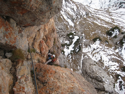 Campanile Giac, Dolomiti di Brenta - Via il volo della grola: secondo tiro