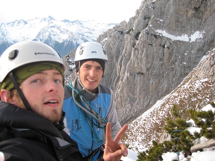 Campanile Giac, Dolomiti di Brenta - Via il volo della grola: Stefano Bianchi e Francesco Salvaterra sulla cima